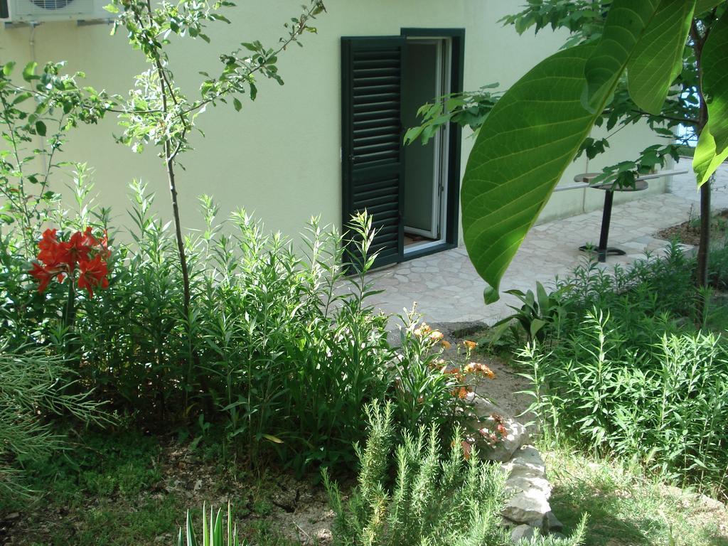 Apartments Smiljana Omiš Zewnętrze zdjęcie