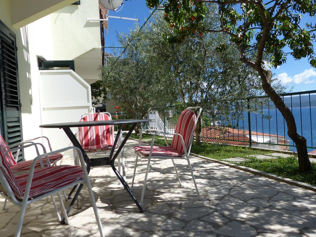 Apartments Smiljana Omiš Zewnętrze zdjęcie