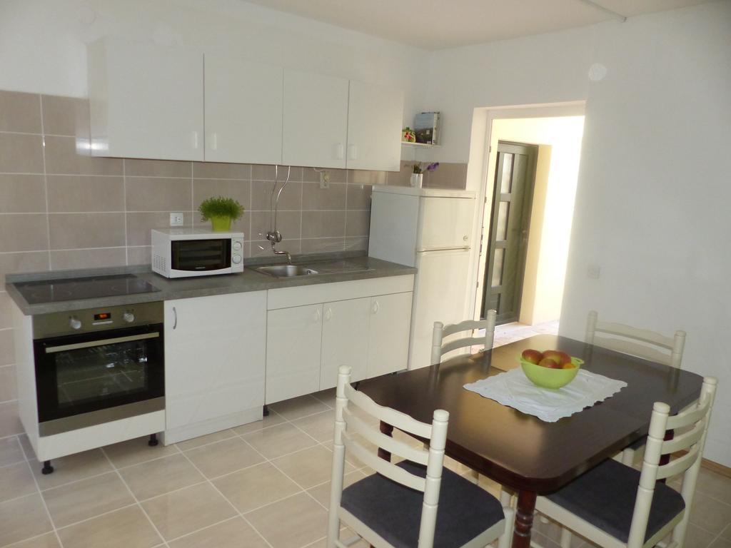 Apartments Smiljana Omiš Zewnętrze zdjęcie