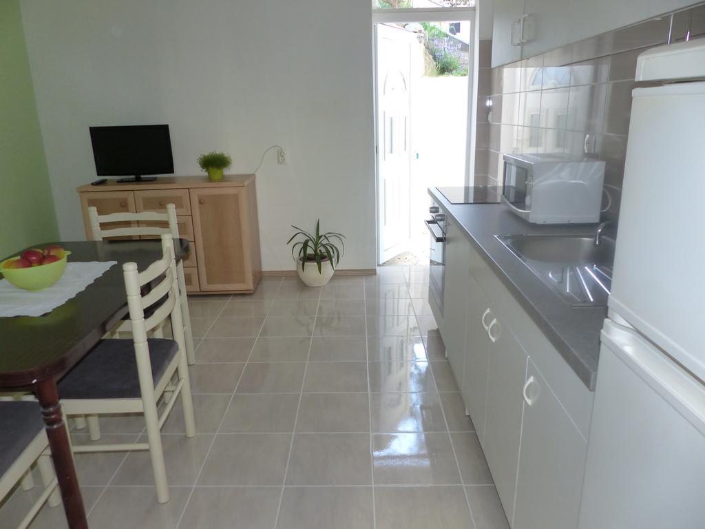 Apartments Smiljana Omiš Zewnętrze zdjęcie