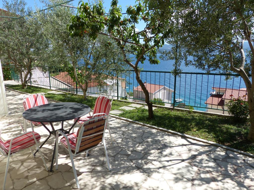 Apartments Smiljana Omiš Zewnętrze zdjęcie