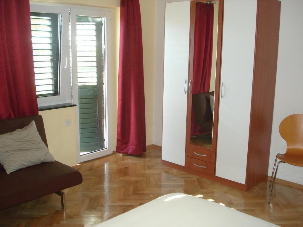 Apartments Smiljana Omiš Zewnętrze zdjęcie